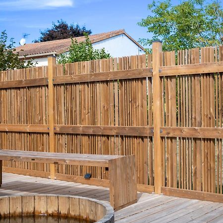 Gite "Le Mesminois" Etablissement Avec Espace Bien-Etre Et Sauna Saint-Mesmin (Vendee) Exterior foto